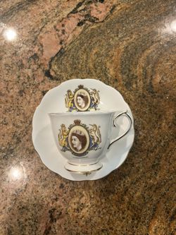 1953 Royal Albert Antique Bone China Queen Elizabeth Coronation Tea Cup And Saucer