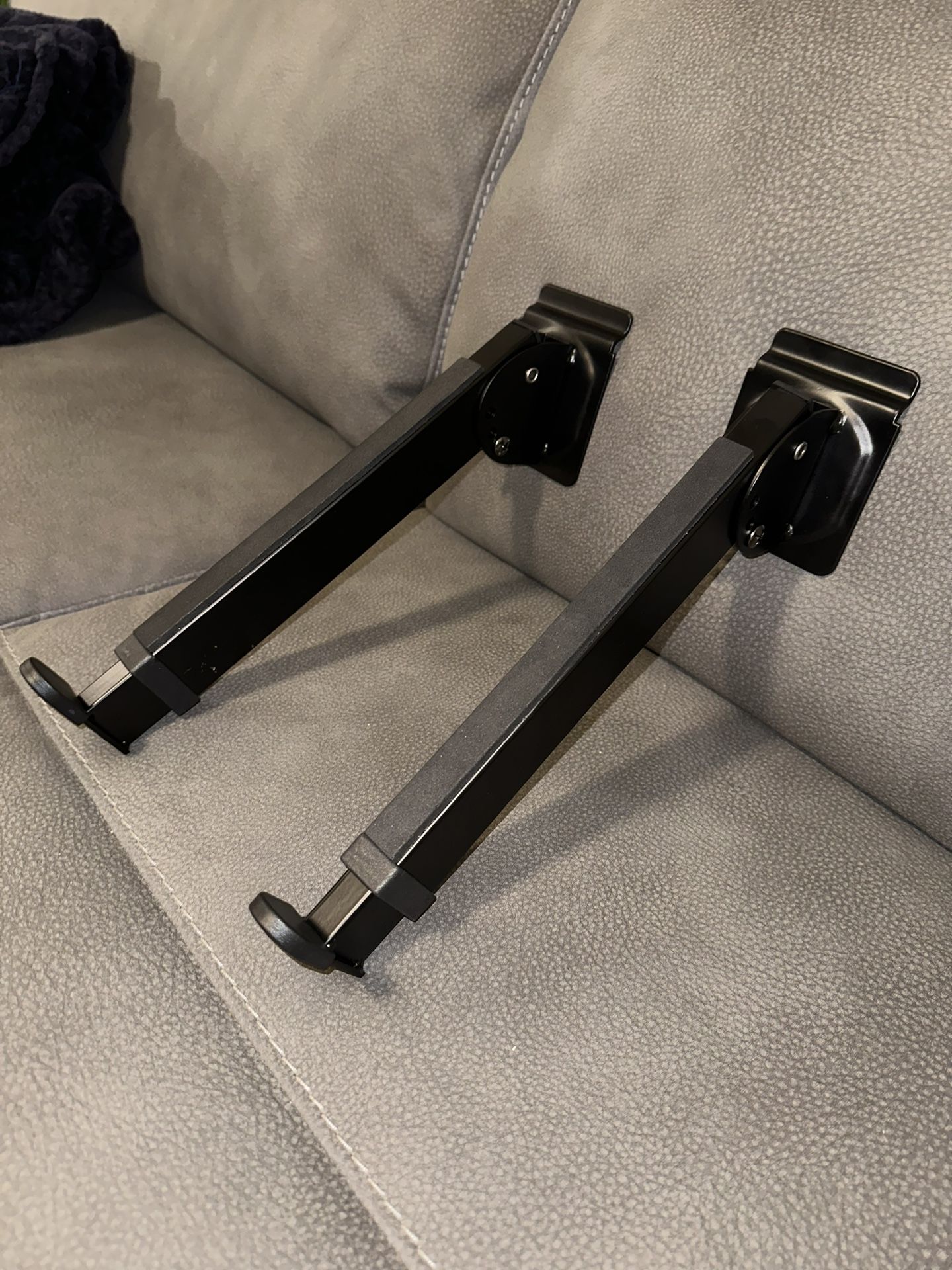 Saintfield Studios Slatwall Keyboard Arms