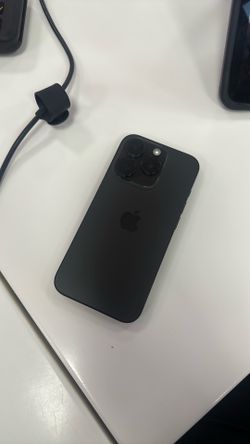 iPhone 15 pro 256gb black