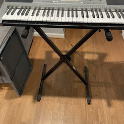 Yamaha PSR-E353 Keyboard and Stand