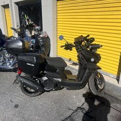 Tank 200 Moped  Scooter READY TO ROLL 