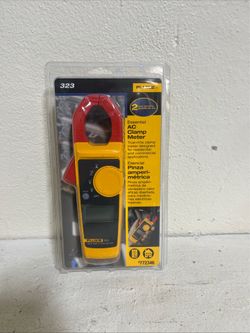FLUKE 323 Essential Digital AC Clamp Meter #772346
