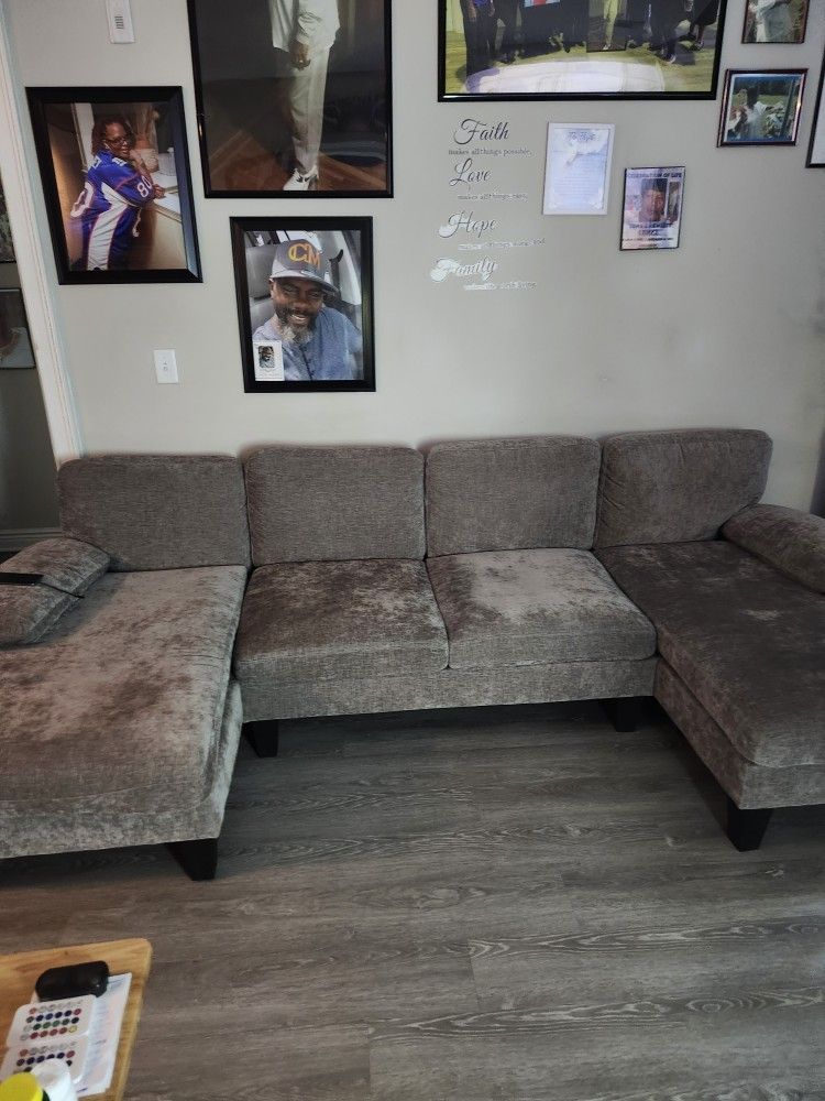 Sectional Sofa 