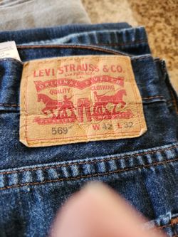 Levi 569 Blue 42x32
