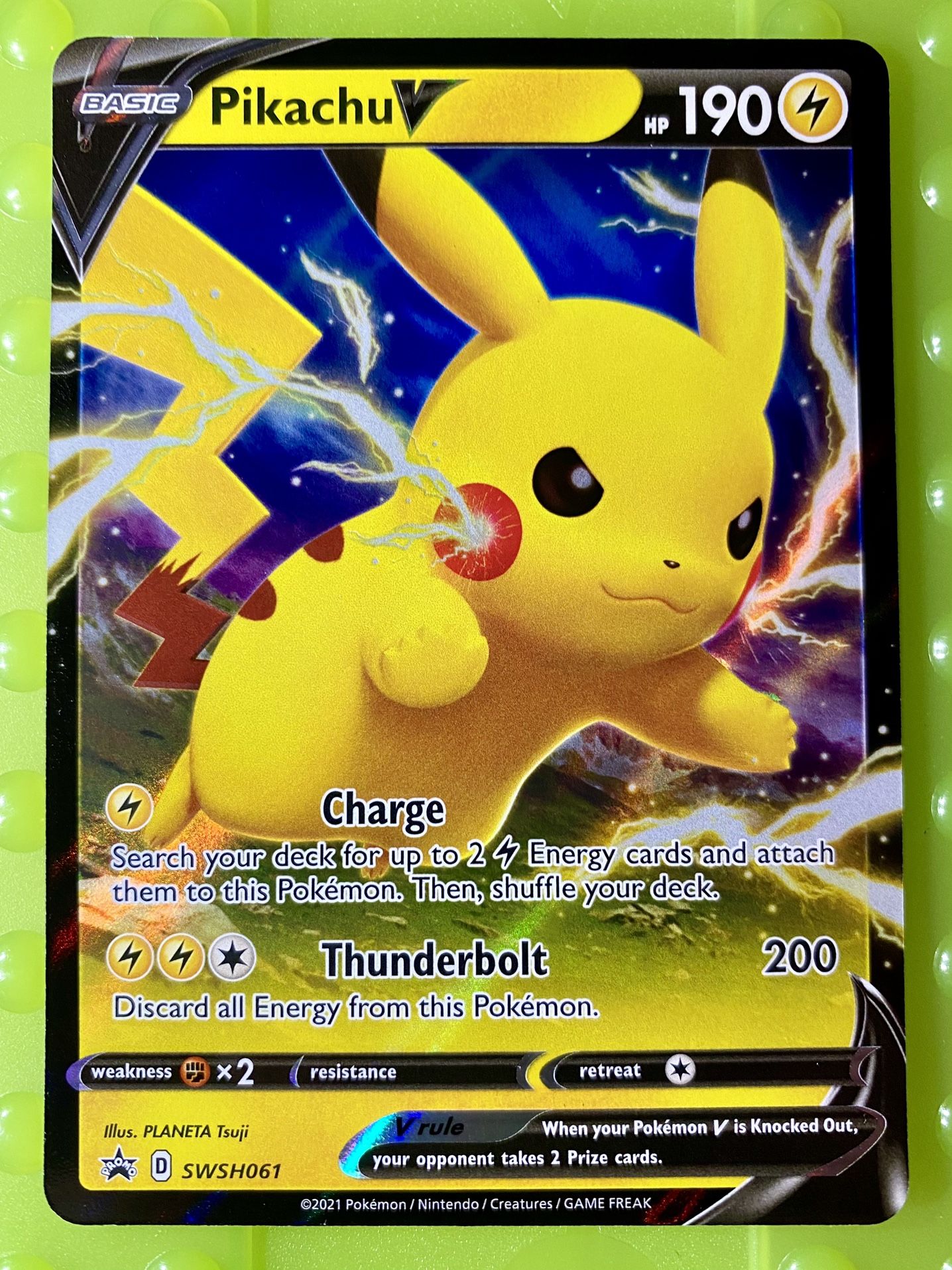 Pokemon Pikachu V Shining Fates SWSH061 Promo Full Art Trading Card NM/M