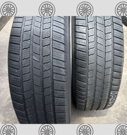 275 60 18 Michelin Defender Set of 2 Used Very Clean Condition