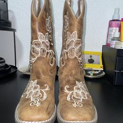 Brand New Cow Girl Boots 