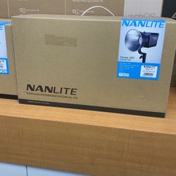 Nanlite Forza 150 LED Spot Light 