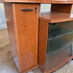 Entertainment/TV stand w/locking cabinet, shelves, glass door -perfect for small space