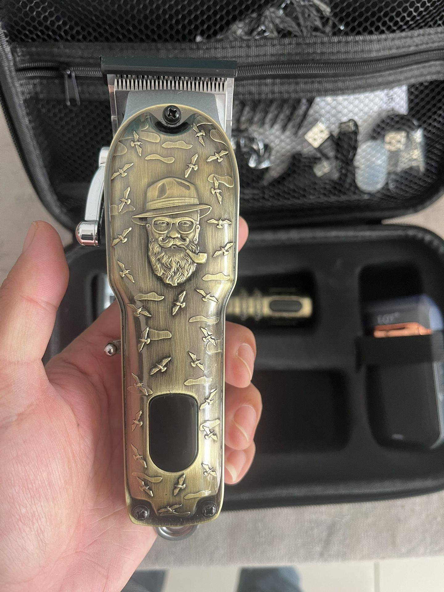 Men's DIY hair clipper set