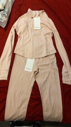 Lululemon cropped Jacket & Pants (Size 4,6,8)