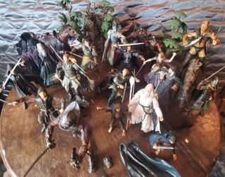 Lord of the Rings Action Figure Collection