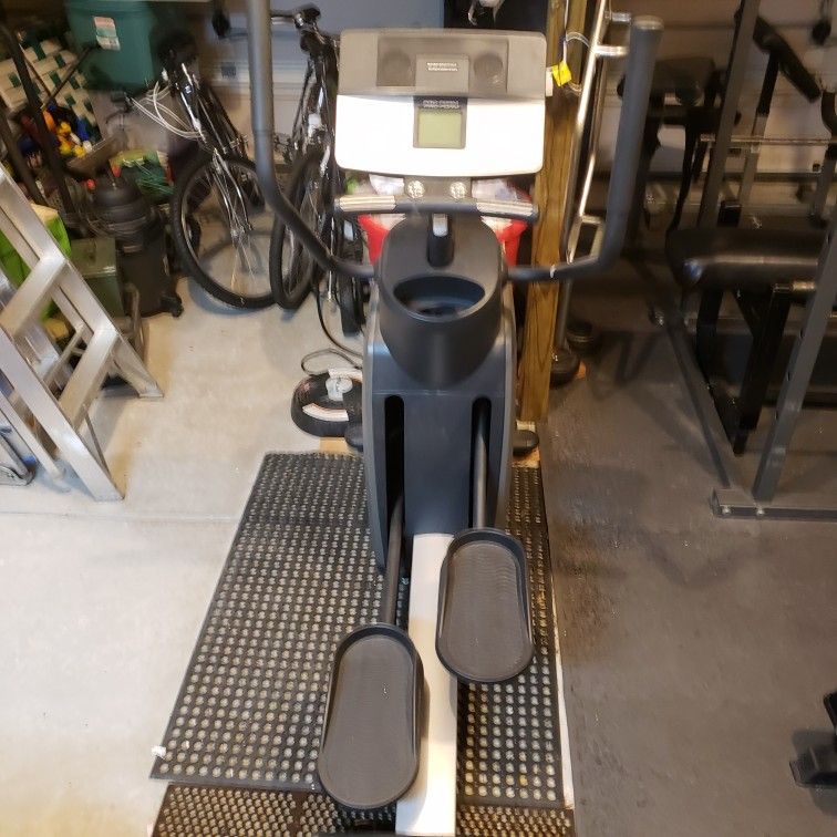 Pro-Form 850 Elliptical
