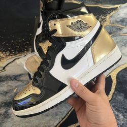 Jordan Retro 1 Gold Toe 