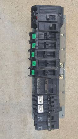 G E  Circuit Breakers.