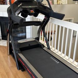 Bowflex T22 Treadmill Cardio Machine 