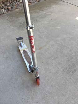 Razor A Kick Scooter – Red/Silver