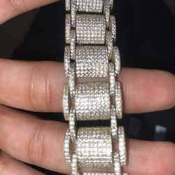 Silver Cuban Link Bracelet With cubic Zirconia Diamonds  
