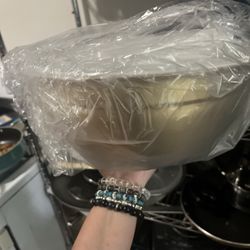 Gold Mixing Bowls With Lids 