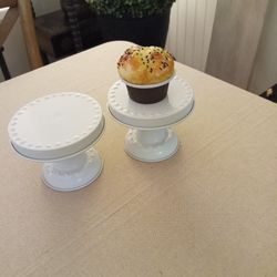 New White Metal Small 5-in Cake Stands