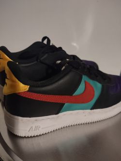 NIKE AIR FORCE 1
