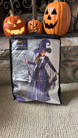Girls witch costume