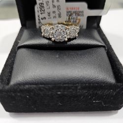 Trilogy Wedding Diamond Ring 