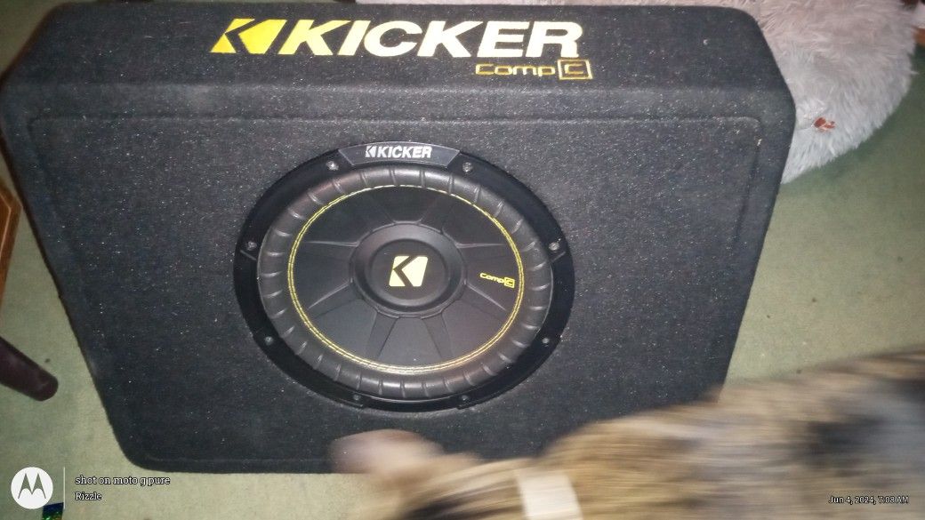 Kicker Comp "C" Sub Woofer In Box