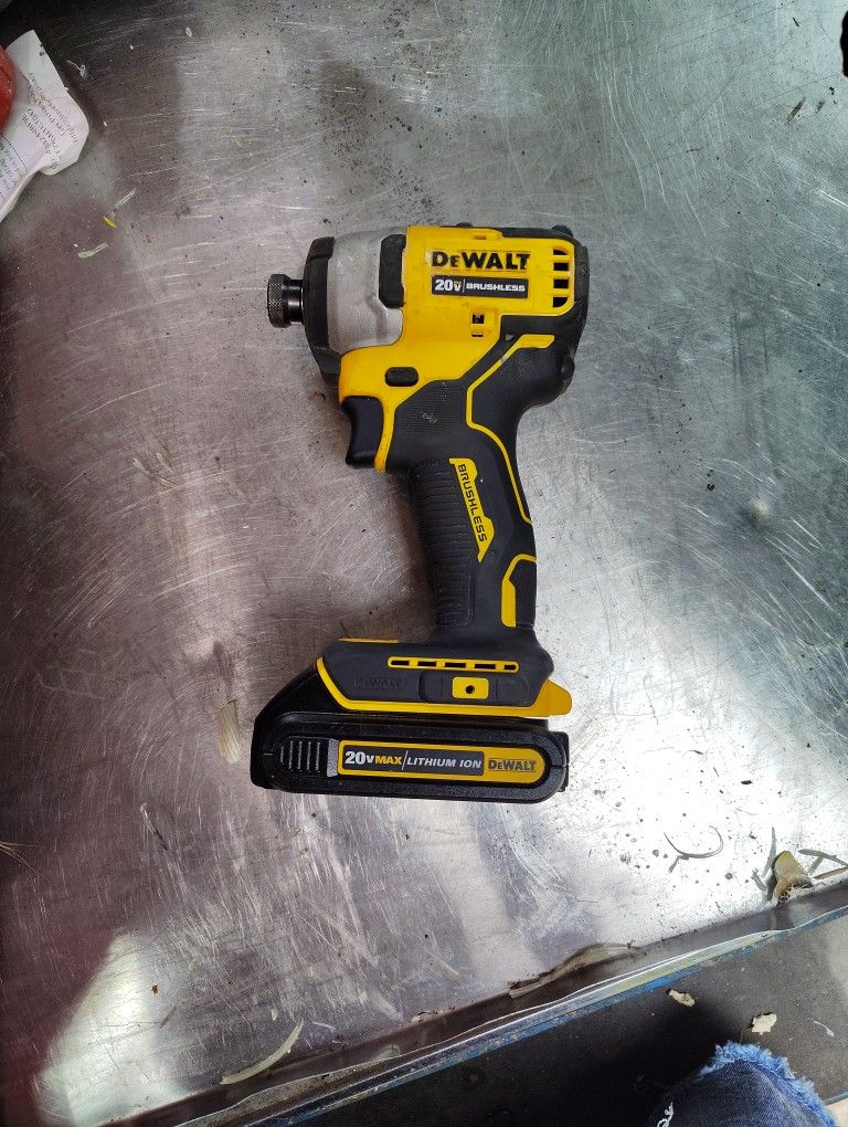 DeWalt 20 Volt Brushless Impact Wrench