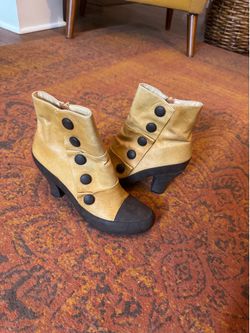 Miz Mooz “Adrienne” ankle boots women’s 7.5