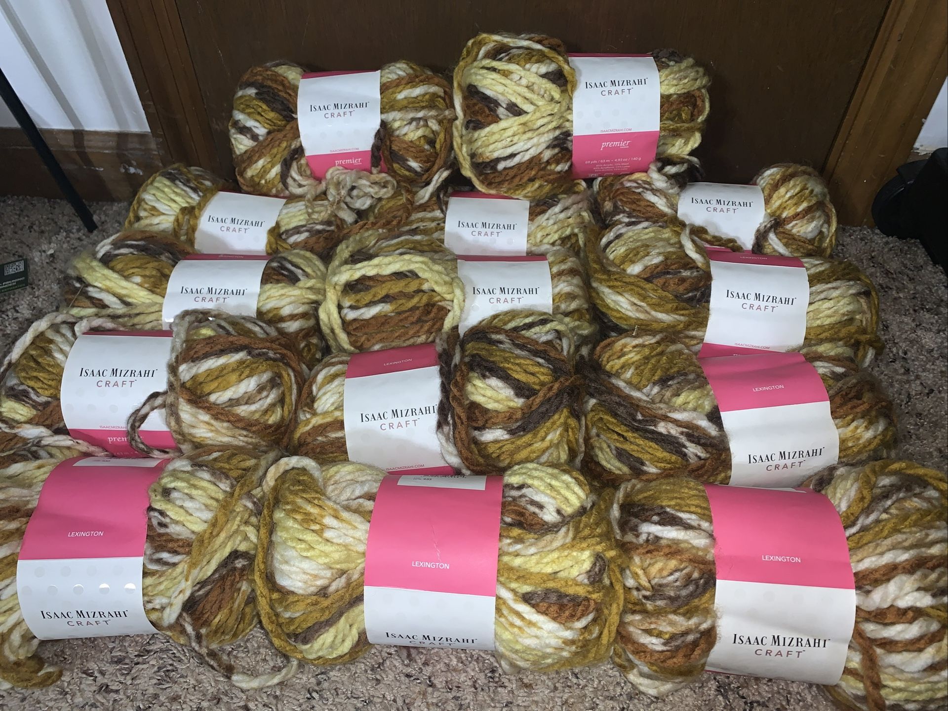 14 Skeins Isaac Mizrahi Premier Wool Blend Yarn Lexington Downtown NEW 966 Yards