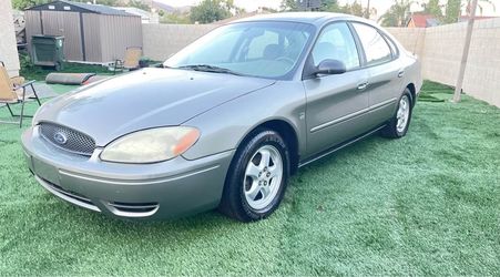 2004 Ford Taurus
