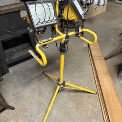 Work Lights On Tripod Stand