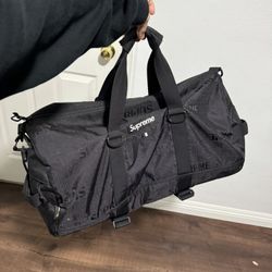Supreme Duffle bag 