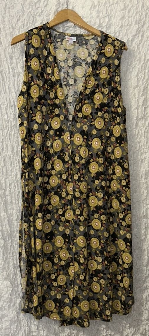 LuLaRoe: Long Vest, Side Slits, Size: Large