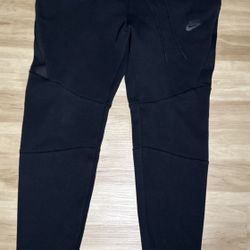 Nike Club Fleece Joggers Men’s Small Black Sweatpants 805162-010 