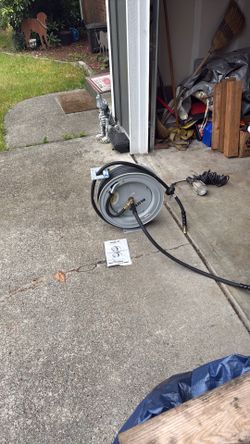 New Klutch 1/2" Air Hose reel