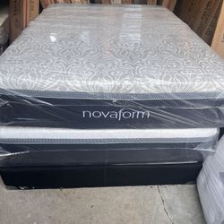 Queen NOVAFORM Display Model Memory Mattress Only