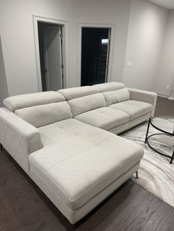 Rooms To Go Sorrento Dove 2-Piece Sectional Sofa