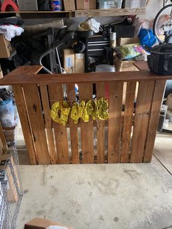 DIY Bar Stand