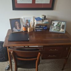 Lane Acclaim Writing Desk