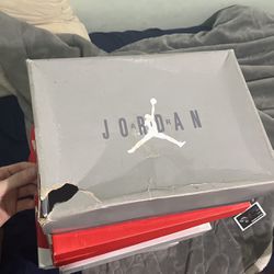 Jordan 11 “cool Grey” (SIZE 7.5)