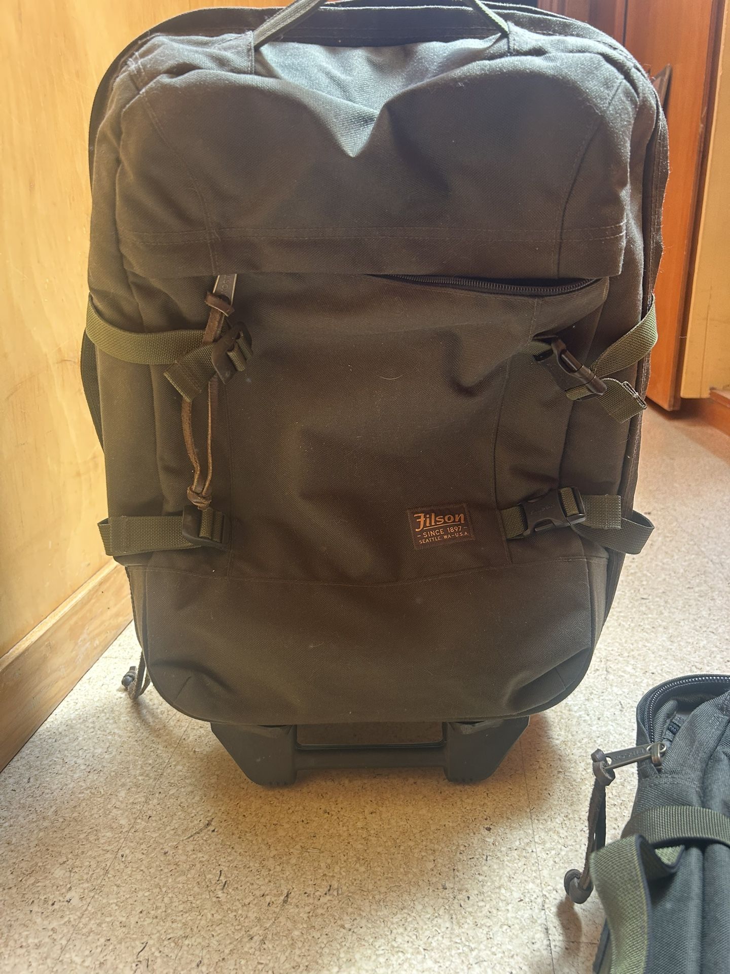Filson carry-on Luggage