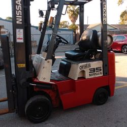 Forklift