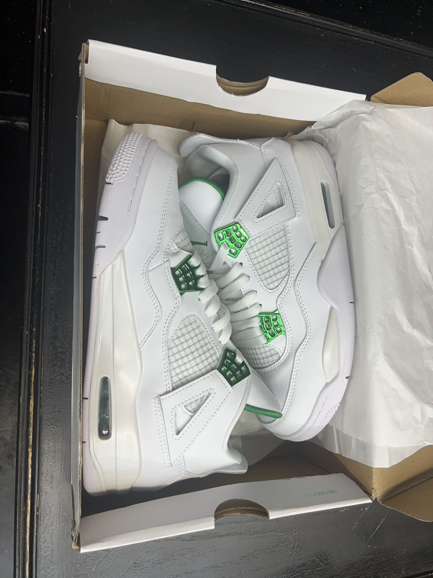 Air Jordan 4 Retro Metallic Green