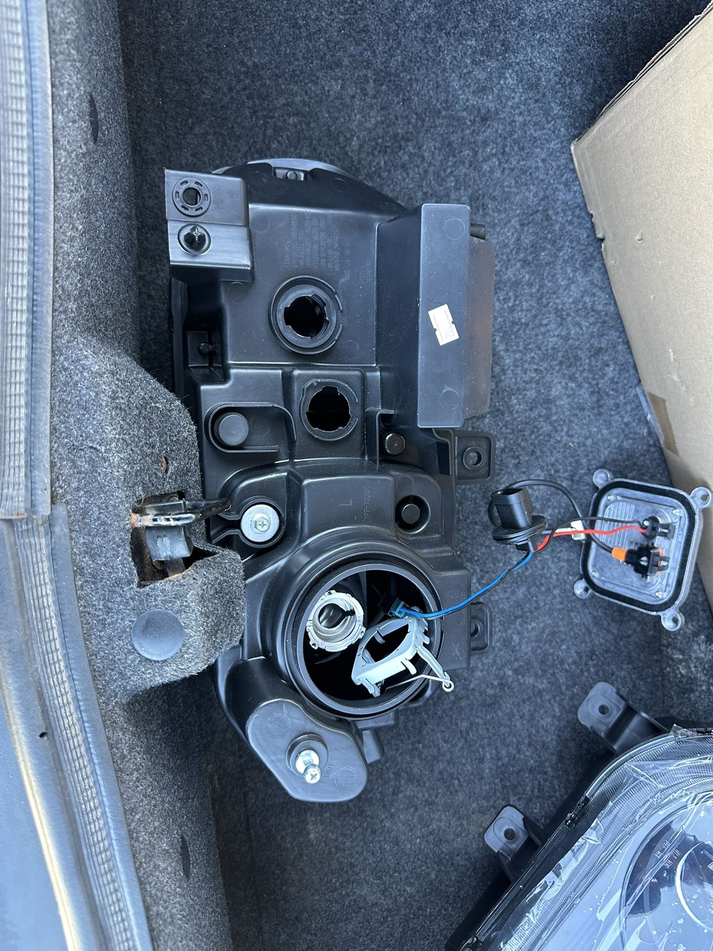 2008-2014 Dodge Challenger HID Headlights