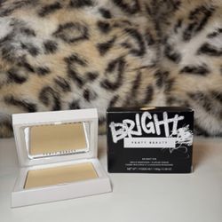 Fenty Beauty Bright Fix Brightening Powder in Banana | New In Box
