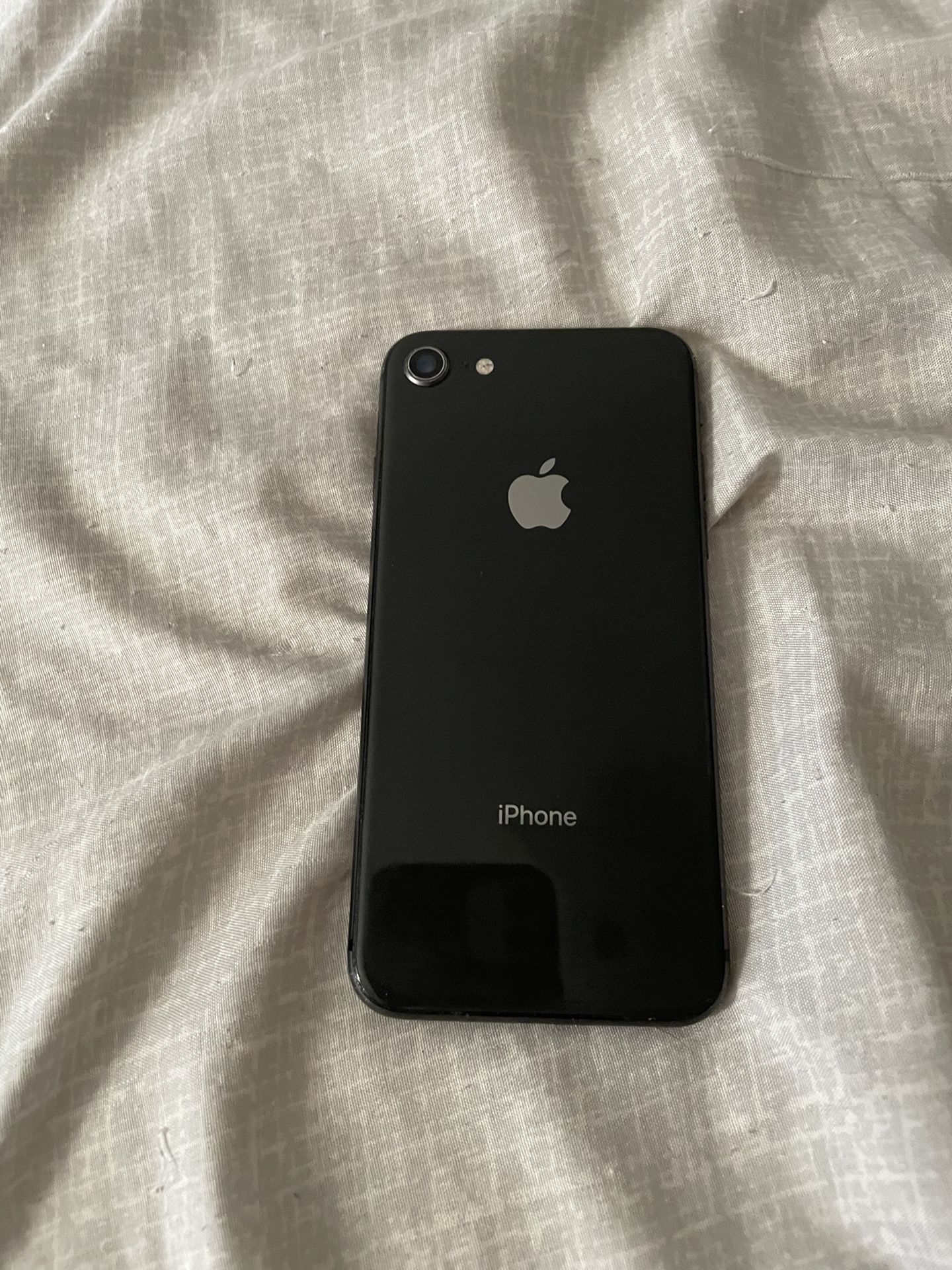 iPhone 8 Used for Sale in Cleveland, OH OfferUp