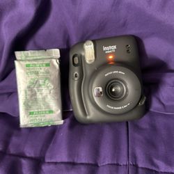 Fujifilm Instan Mini 11