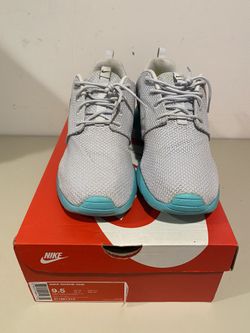 Nike roche size 9.5